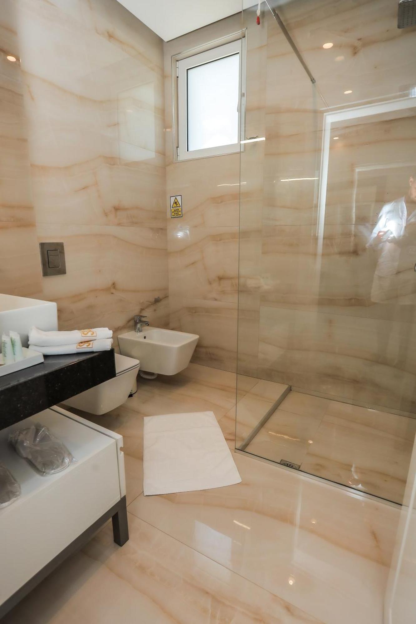 Sole Luna Hotell 4*